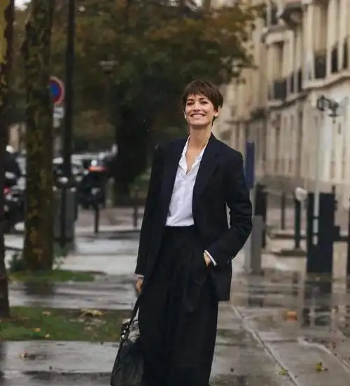 40的女人为何适合法式风格法国女人的时尚魅力并非金钱打造