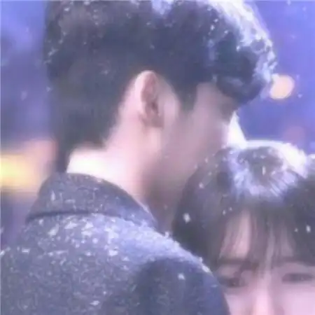 唯美浪漫情侣头像一对,孤独寂寞在夜里想你