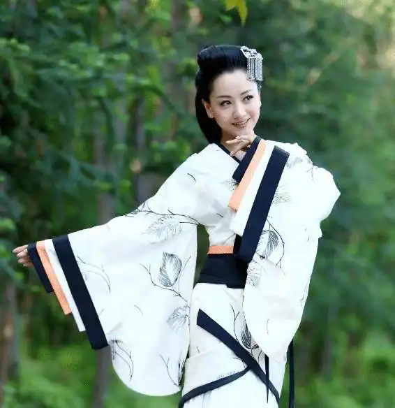 最佛系的女演员,拍部戏至少要休半年,于正称她很懒