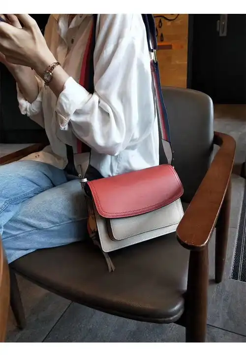 小童马ins风高级感包包洋气质感新款真皮宽带斜挎包女神c