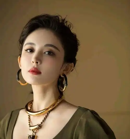 美女头像霸气侧颜古力娜