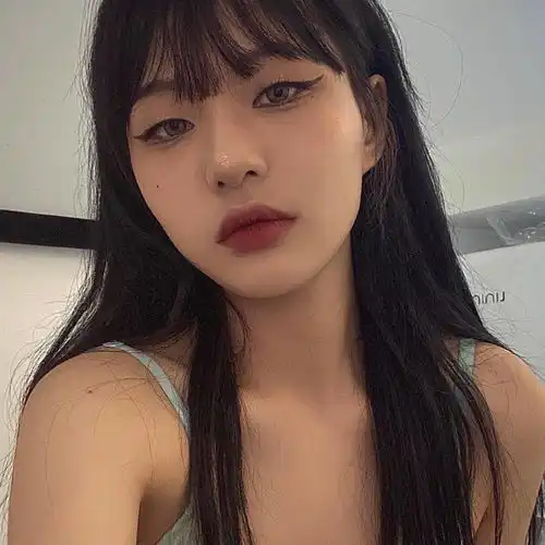 真人女头今天你努力了吗

