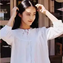 美女做头像的图片挥手