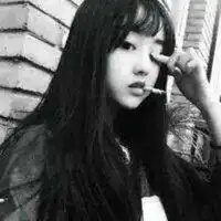 高冷头像女欧美千年木