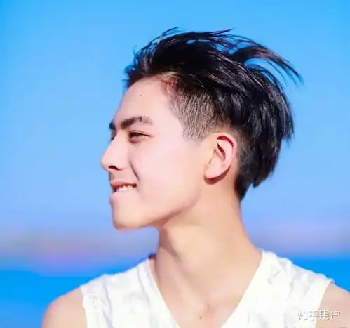 宋威龙如何当上演员的,听他讲17岁就开始拍戏,我也想