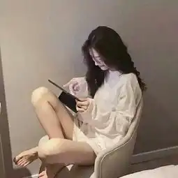 高清真人女生头像
