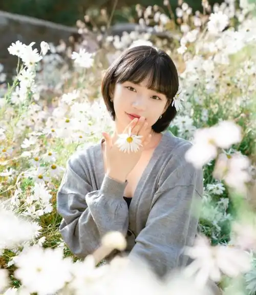 文艺范女生短发,清纯又迷人