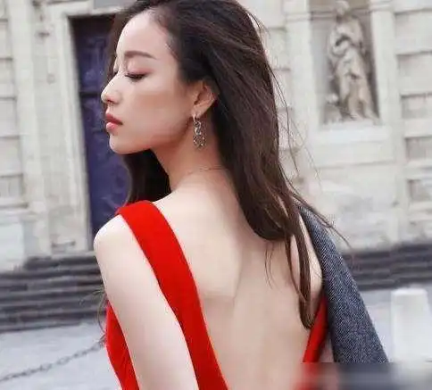 像他们一样优秀,10位女星与演技共存,让我们看看他们是谁