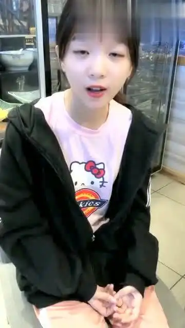 小伙搭讪美女,问她是哪里人,接下来发生的一幕简直太搞笑了