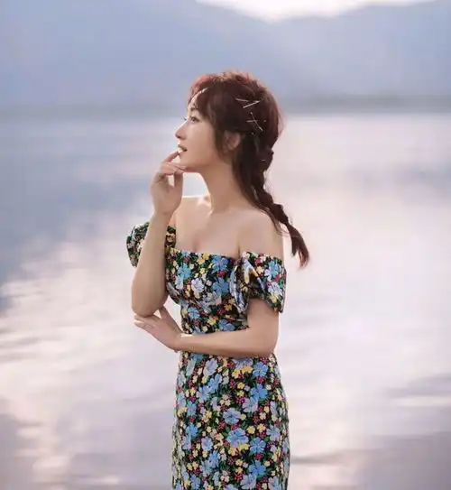 出道30年,49岁当rapper,她才是真女神