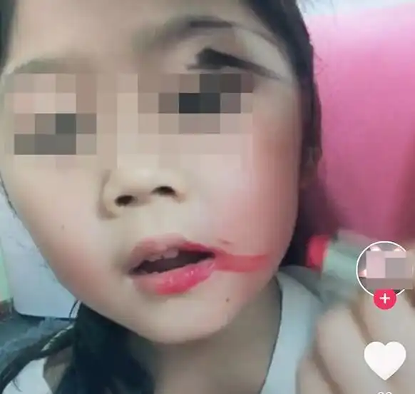 九岁女孩迷抖音,到底是什么原因更吓人的是进了两次医院