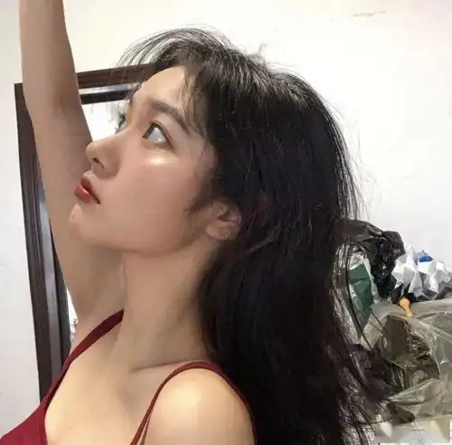 头像所有美好的事情都源源不断的在夏天到来
