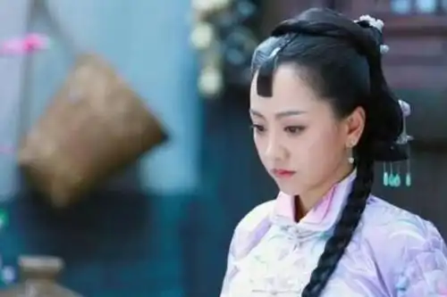 她是最懒女星,演戏当兼职,颁奖基本不去,出道24年从不缺戏