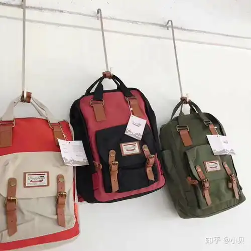能推荐几款书包吗,女中学生用的那种