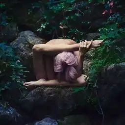 强暴,抑郁,自杀她却用裸照带给世界正能量