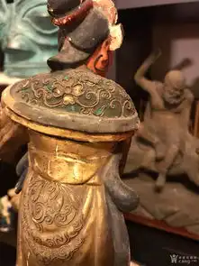 女造像