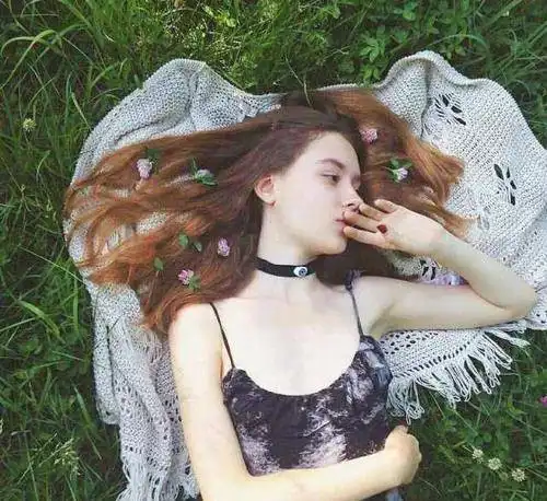 女性信佛的微信头像利智