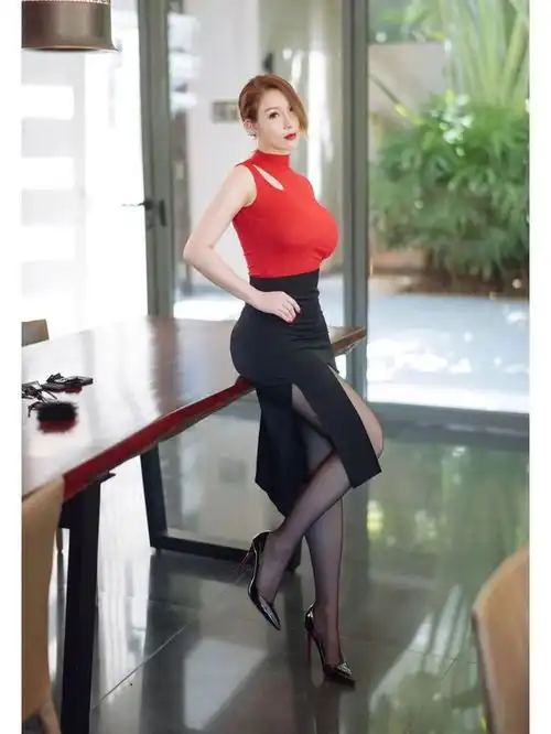 霸气侧漏女头像郑州