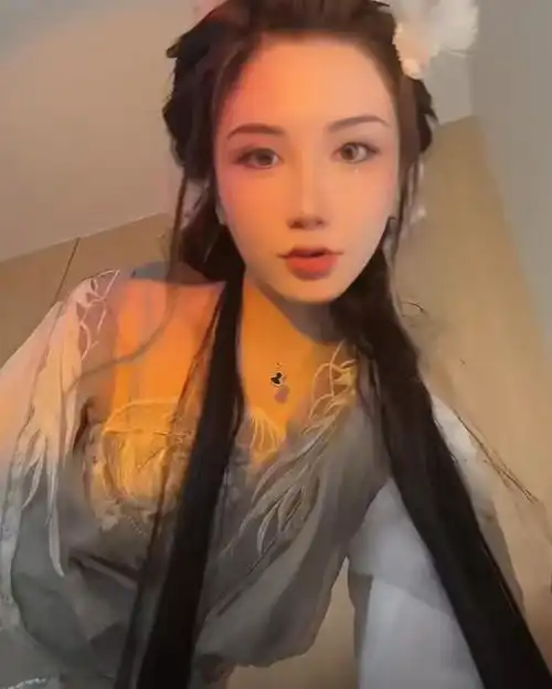 象棋特级大师王天一接受调查,北大毕业,女友漂亮大方,热衷公益