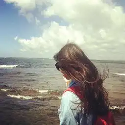 夕阳下的背影女生头像大美女