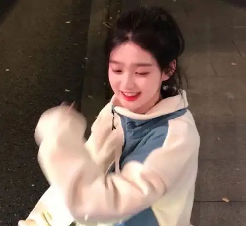 高鼻梁真的会很好看吗脸上有这3特点的女孩子,塌鼻梁更有魅力