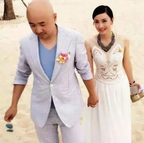 她是陈建斌情人,却为徐峥生子变丑,如今惊艳逆袭,45岁宛若少女