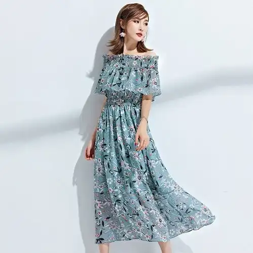 小碎花裙子早秋搭配,甜美小清新气质一穿就出来