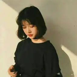 90后短发气质美女头像2018最新一边不想活一边努力活