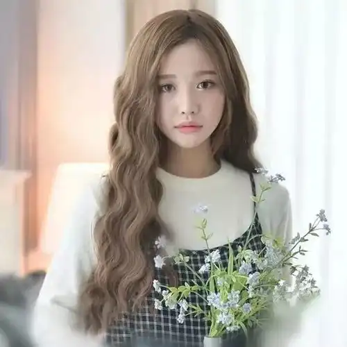 成熟优雅女生图片头像长