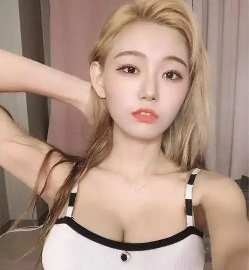 为啥女生的白袜子能一直保持那么白哈哈哈哈哈哈哈原来如此