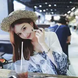 阿娇被拍到陪富二代秦奋打球其网红女友否认分手我们很好谢谢关心
