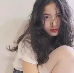 自拍是短板人美衣品还赞的混血小仙女教你啊文末福利