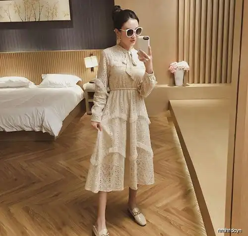 仙气飘飘的长裙不再是春夏专属哦,秋冬季可以穿得很美呢