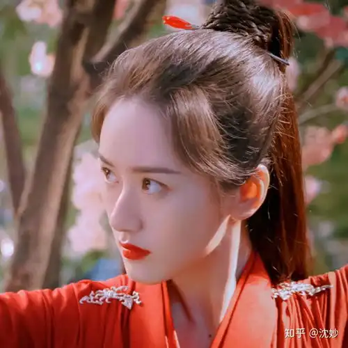 秋天来了快换上很甜很小众的情侣网名头像