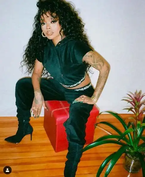 2010世纪最棒的华人设计师王大仁,让贝拉比伯嫂们都做了坏女孩