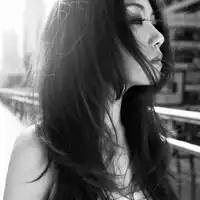 谁给我提供一些黑白的,伤感的男女头像非主流的绕