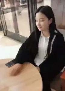 最美网管惊现抖音,玩魔术强势撩汉子,网友给我开台机子,朵儿