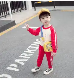 春上新女童套装2019春装新款韩版女童个性卡通贴布印花纯棉上衣短款运动两件套洋气