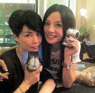 揭秘娱圈女星真假闺蜜贾静雯抢林心如男友