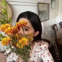 qq情侣头像目光是你心里是你