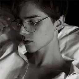 qq男女黑白高冷头像霸气混搭风格妄想似乎也可以成真