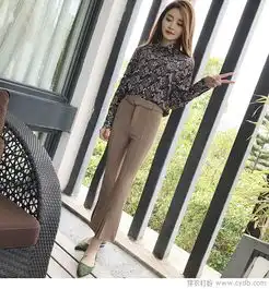 春日变身吸睛少女,小腰长腿敲纤细