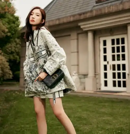 她是王一博绯闻女友,连鼠标裤都敢穿,凹凸感一点都藏不住