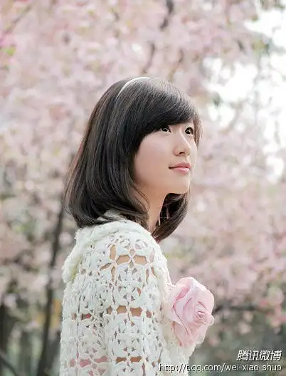 女生可爱头像.清新卷发