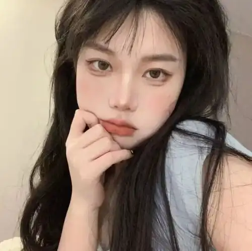 头像又纯又欲的女生头像