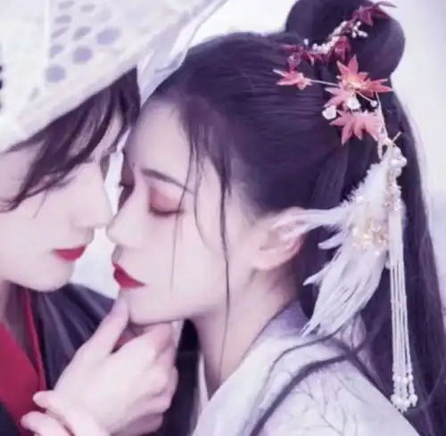 新年了,换个什么有气质的头像呢