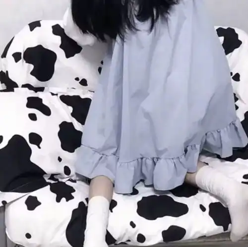 女生头像干净真人高冷比