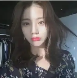 女生锁骨发型图片让你冬季更迷人