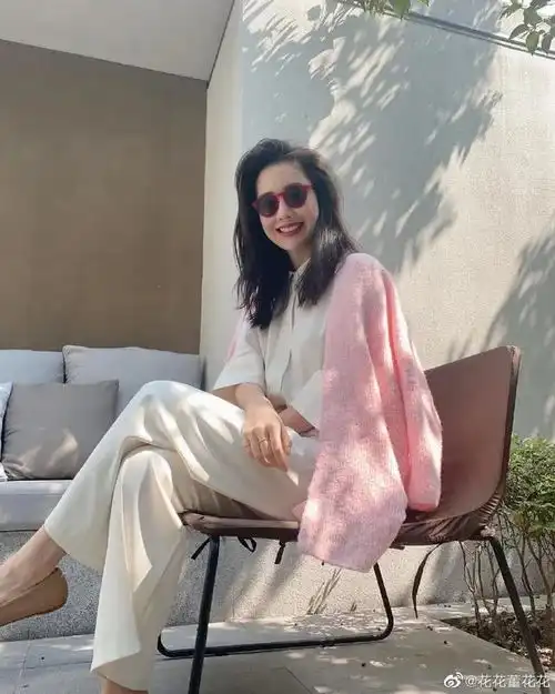 张大奕真怀孕了晒叶酸挑衅原配,总裁夫人微博被删太悲催