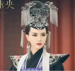 女星雷人的古装造型关晓彤头顶缝纫机她们造型多样